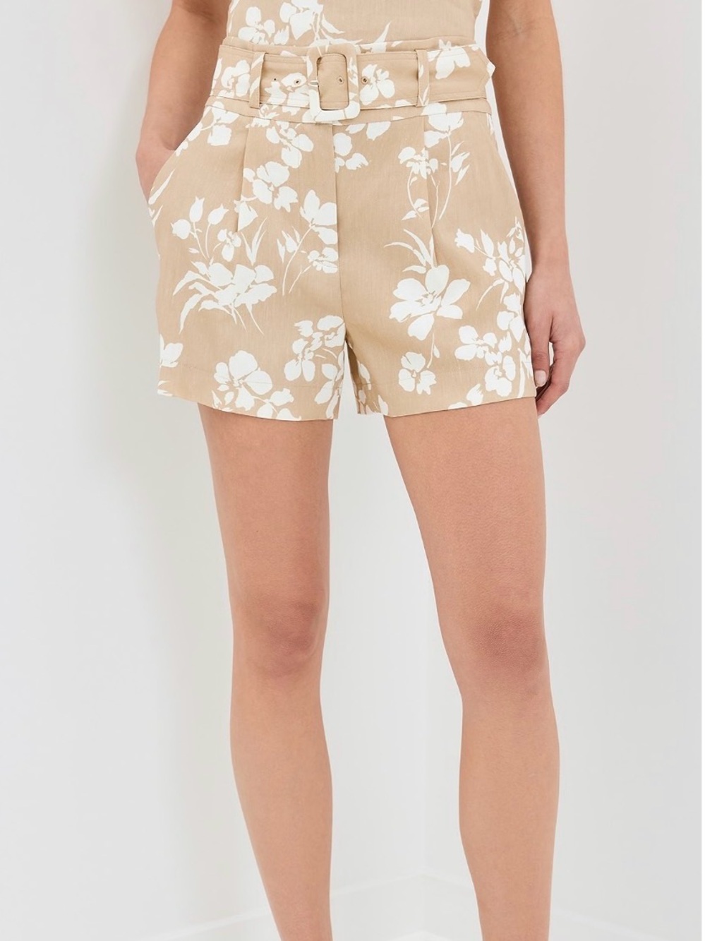Veronica Beard Hobbes Shorts -- Tan & White Floral High-Waist Belted Shorts